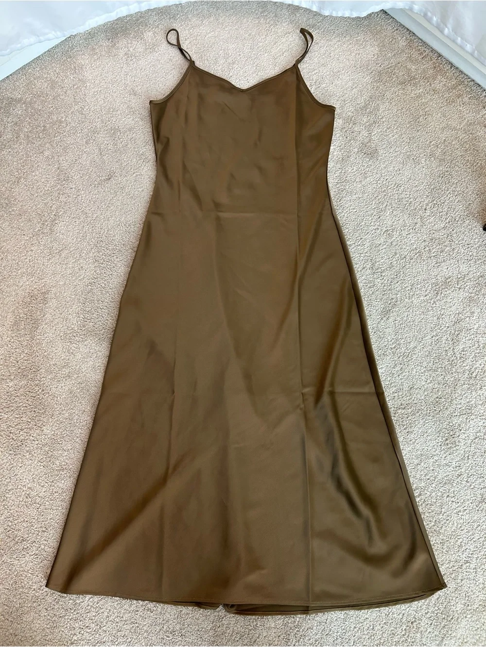 House of Harlow 1960 Khaki brown Satin Slip Dress maxi V-neck classy Sz M NWOT - Picture 5 of 13